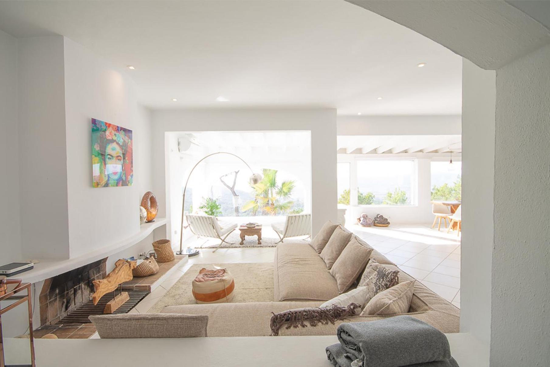 Tikal Villa *
